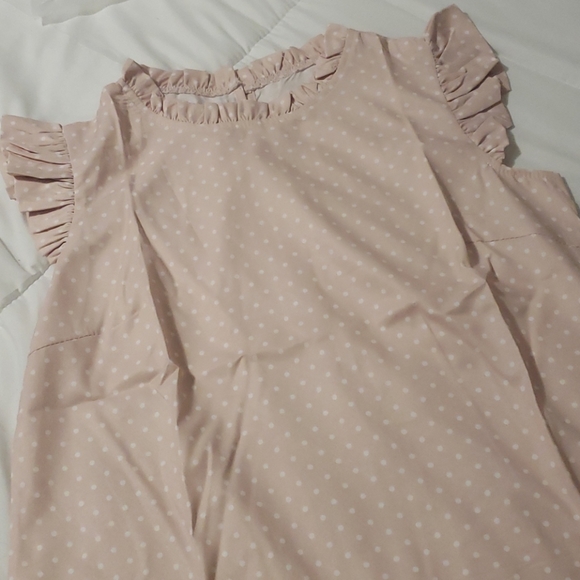 ♥️New Boutique polka dot ruffle top - Picture 4 of 7
